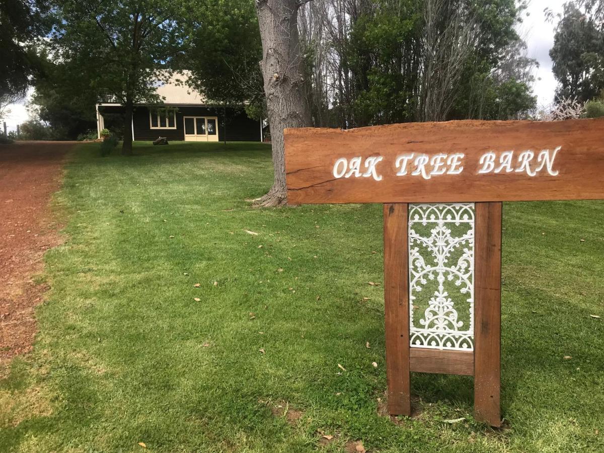 Oak Tree Barn Bridgetown Villa Buitenkant foto